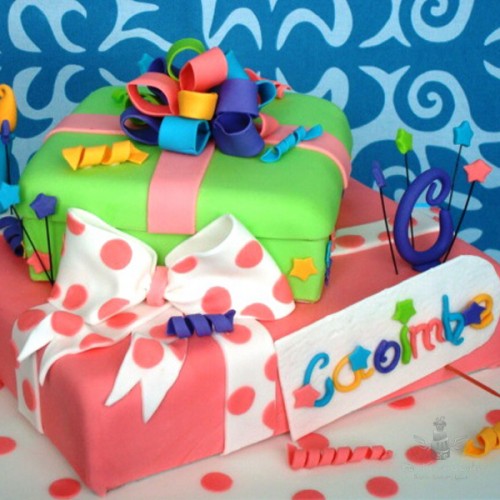 2 Tier amazing Fondant Cake